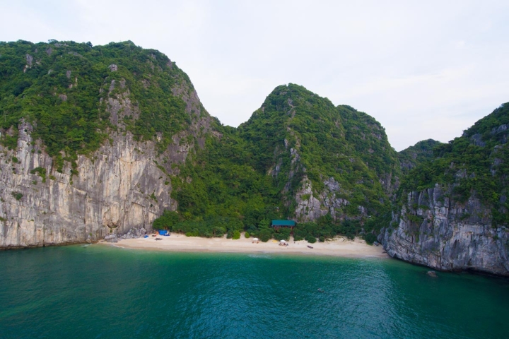 Cat Ba Kayak